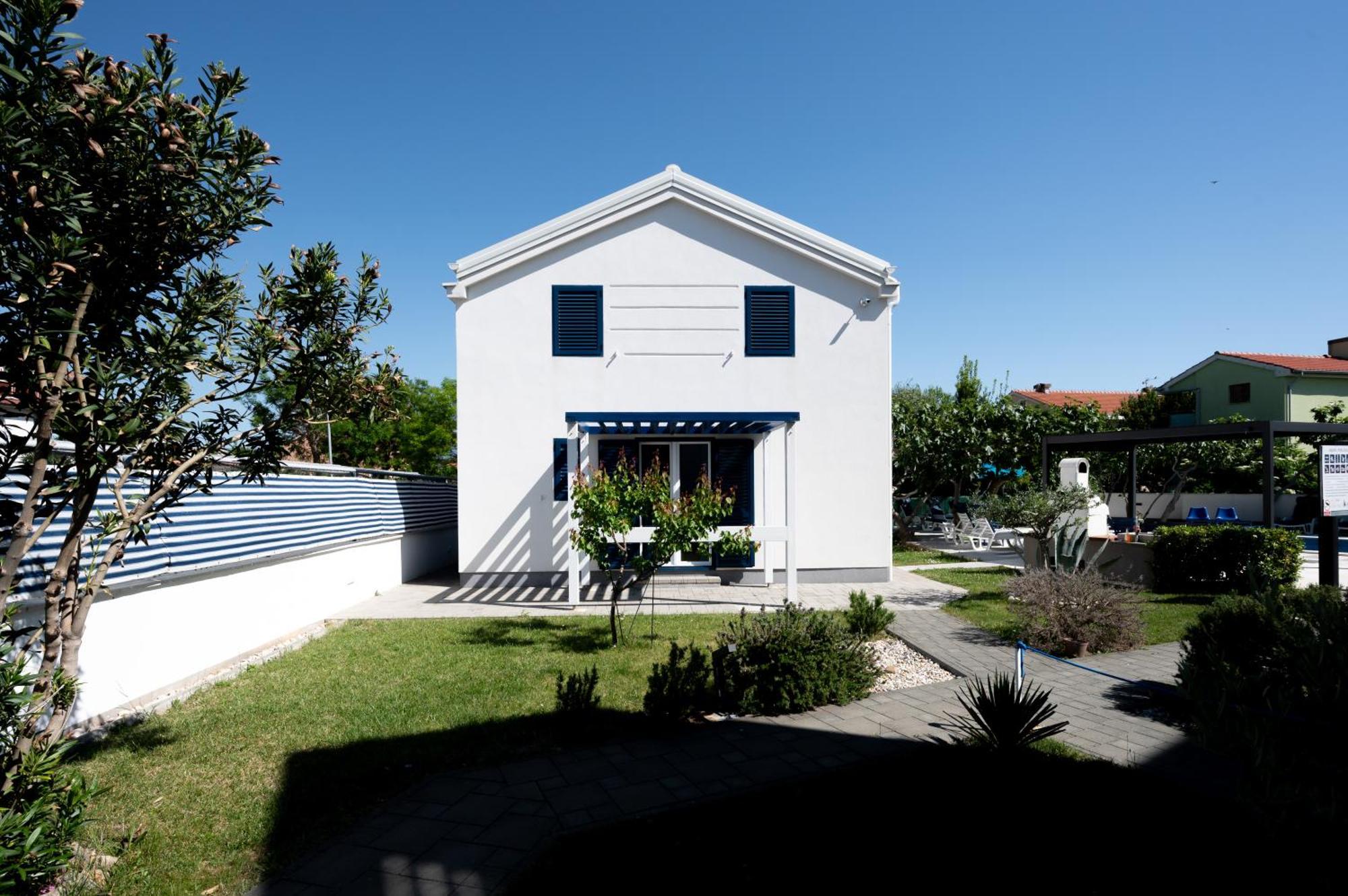 Adorami Apartments Baška Eksteriør billede