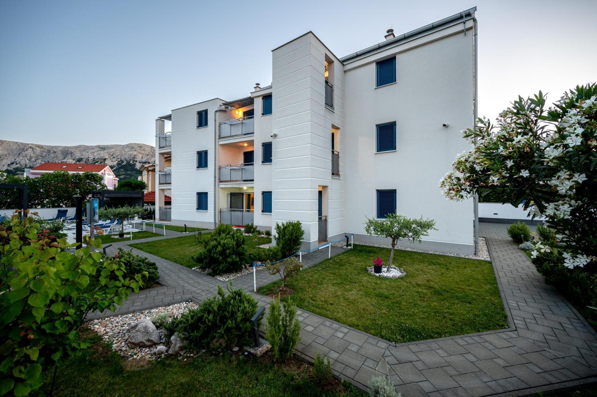 Adorami Apartments Baška Eksteriør billede