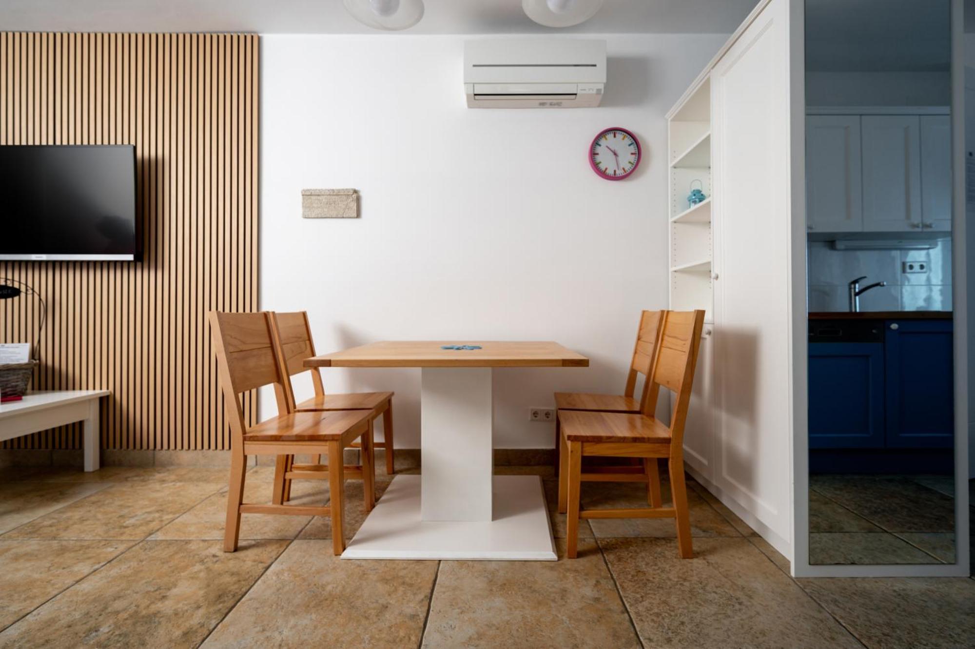 Adorami Apartments Baška Eksteriør billede